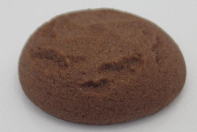 「チョコクリームクッキー」の表面