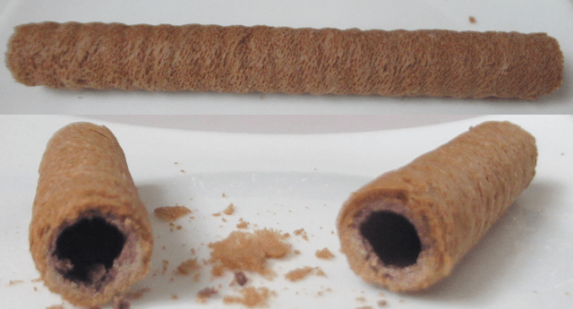 「クレープの森 チョコ味」の切断面